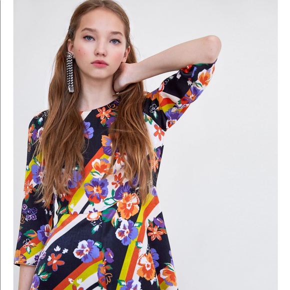 Zara- FLORAL STRIPED MIDI DRESS - Picture 2 of 8